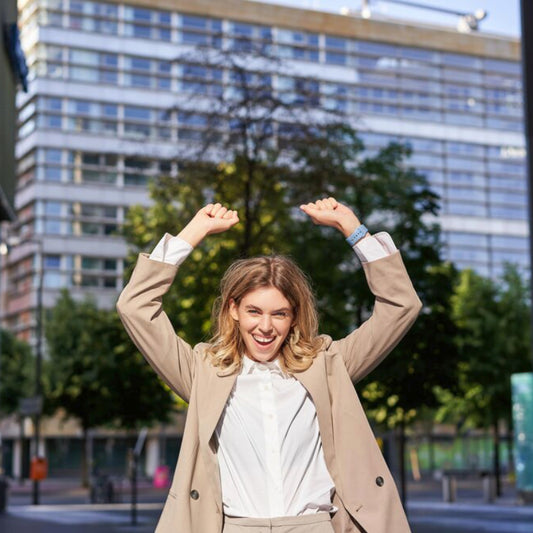 ¡Descubre el Camino a la Felicidad Plena y el Éxito Empresarial!